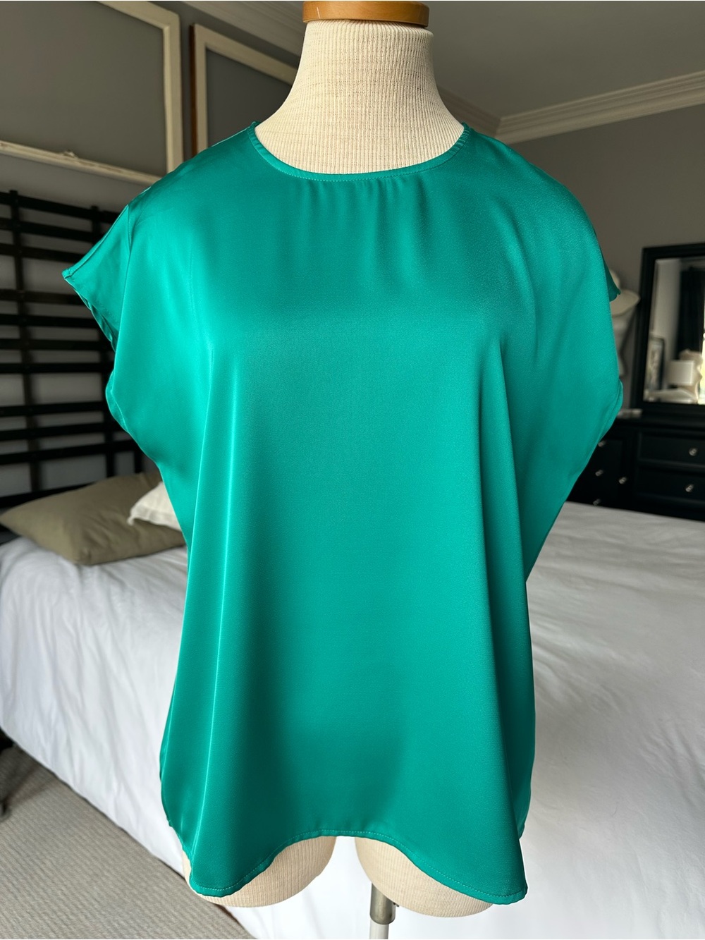 Halogen Teal Cap-Sleeve Satin Blouse, size medium